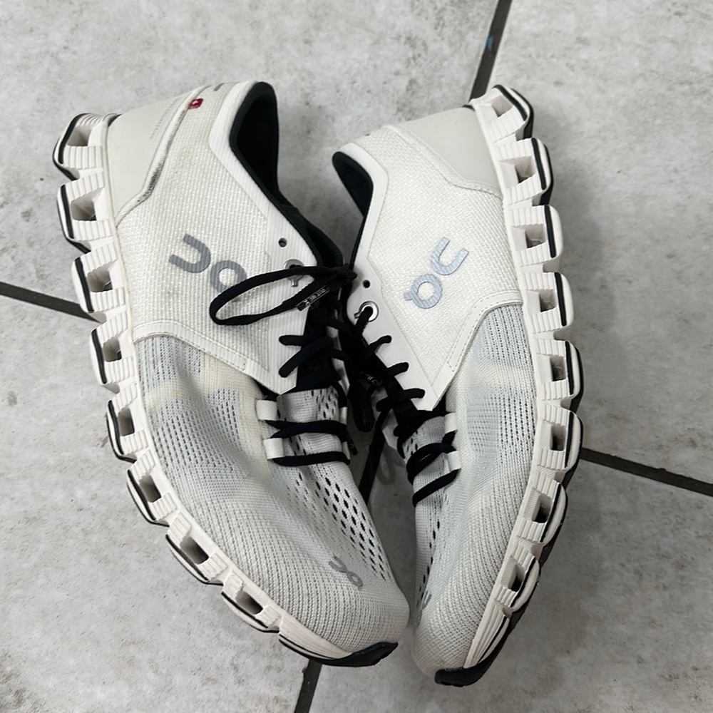 ON Running Cloud X Women’s Sneaker